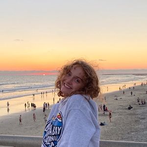 Meet your Posher, Dani